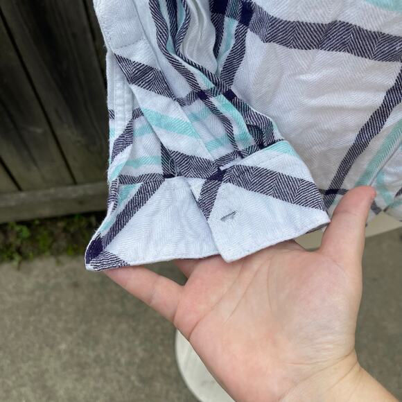 Rails • Button Front Long Sleeve Plaid Top - Picture 4 of 7